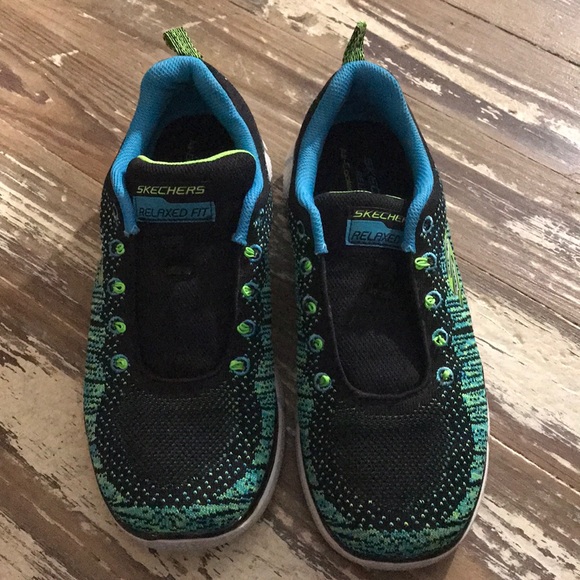 SKECHERS relaxed fit memory foam air cooled sz 5 - Picture 2 of 7